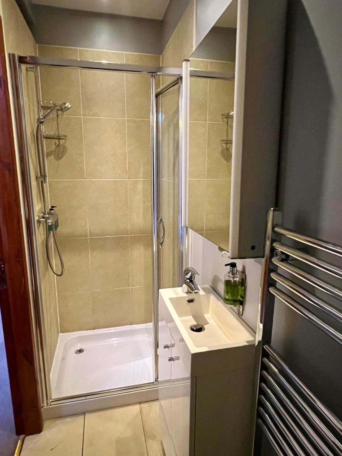 Cader Mountain View Cottage With Hot Tub In Snowdonia Dolgellau Eksteriør billede